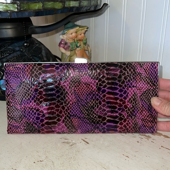 NWT LODIS snake embossed leather fully framed clutch wallet - Picture 2 of 10